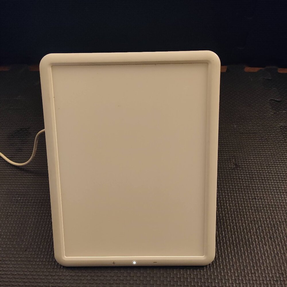 Tao tronics Light Therapy Lamp Touch and Shine